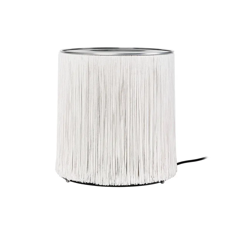 Merkproduct Gubi tafellamp Model 597, aluminium, crème, hoogte 29 cm