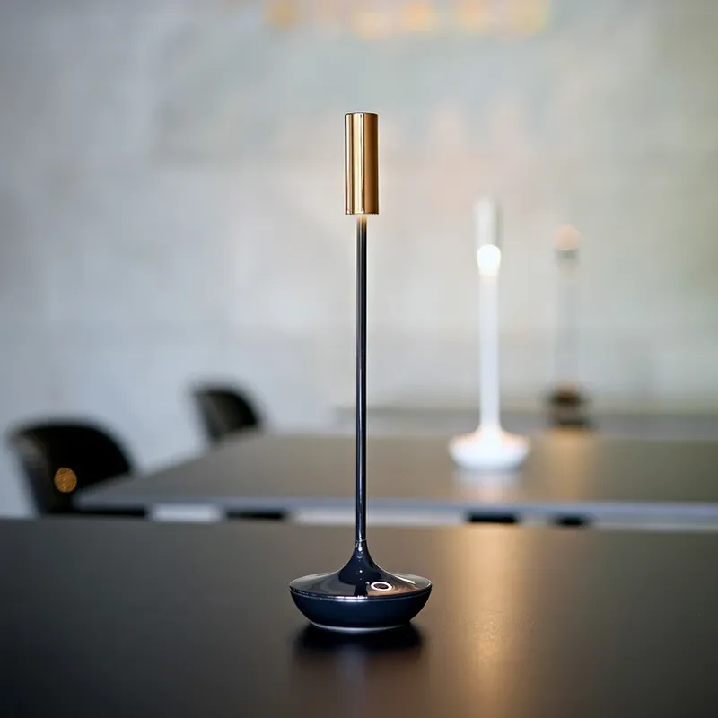 Betaalbaar Nucandle LED oplaadbare tafellamp, zwart/koper, IP54, dimbaar