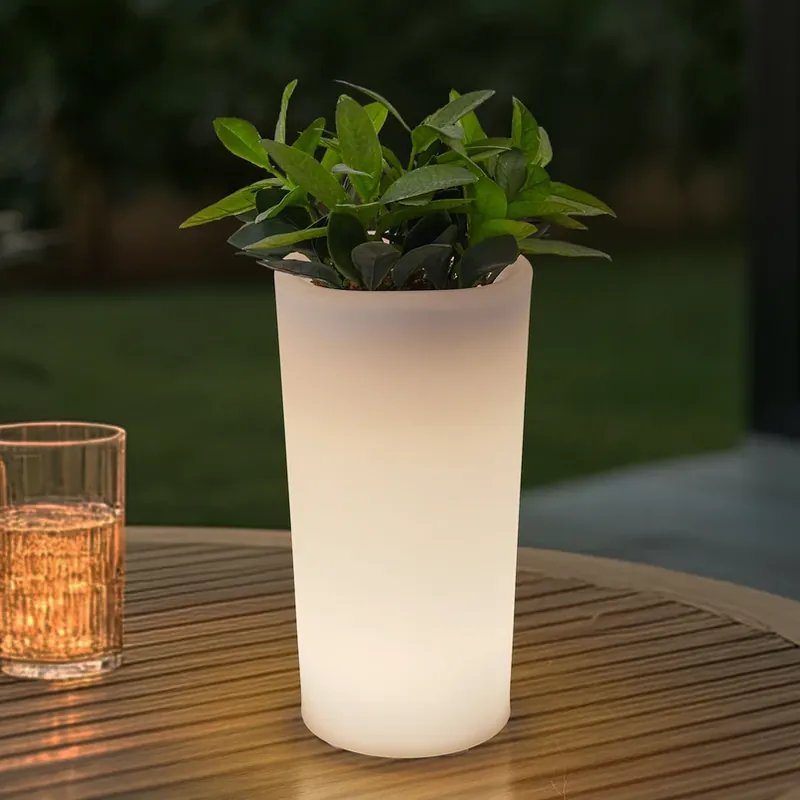 Lindby LED oplaadbare bloemenvaas Florista, RGB, IP54, Ø 12cm, wit Weekendaanbieding