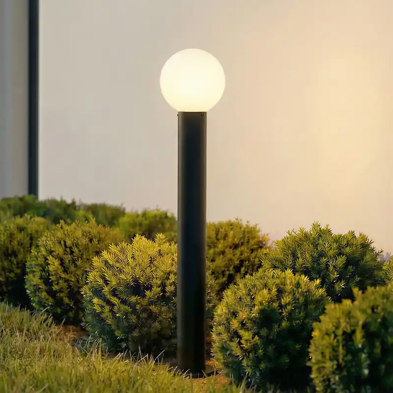 Lindby tuinpadverlichting Dangan, zwart/wit, hoogte 90 cm, glas Betaalbaar