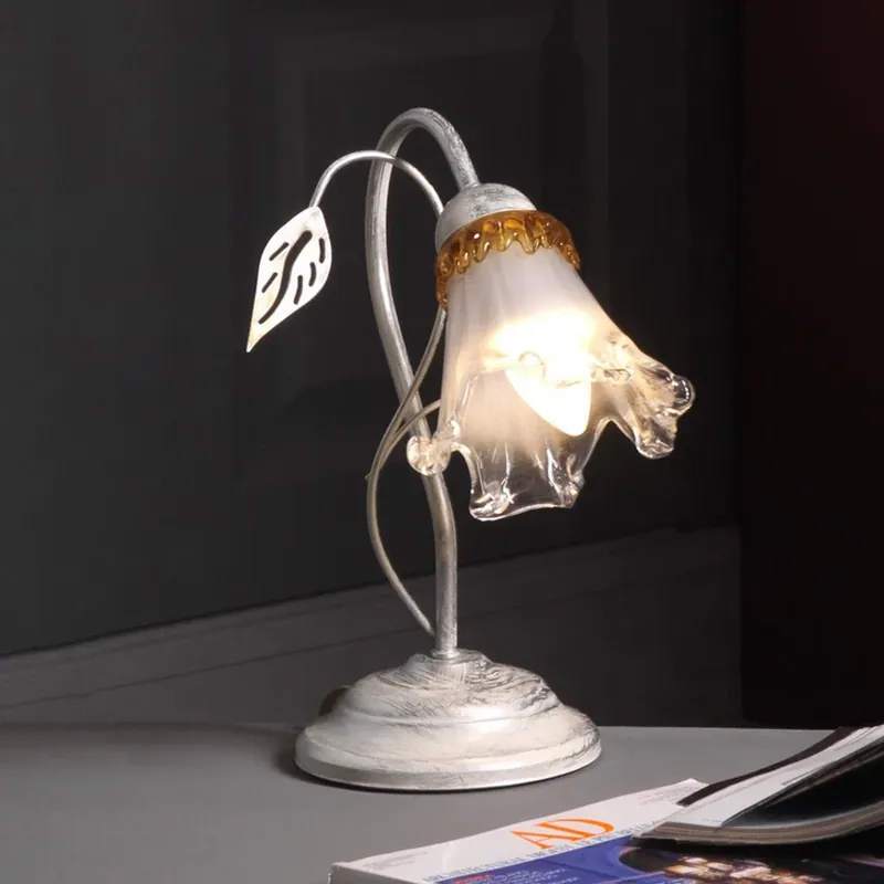 Lancia tafellamp, ivoorkleurig, 1-lamp, ijzer, glas Weekendaanbieding