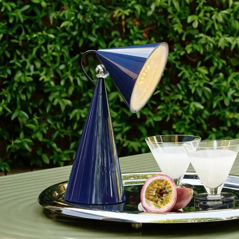Gereduceerde Prijs Tom Dixon LED tafellamp Pose, indigo, hoogte 25 cm
